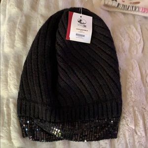 Black sequined beanie!